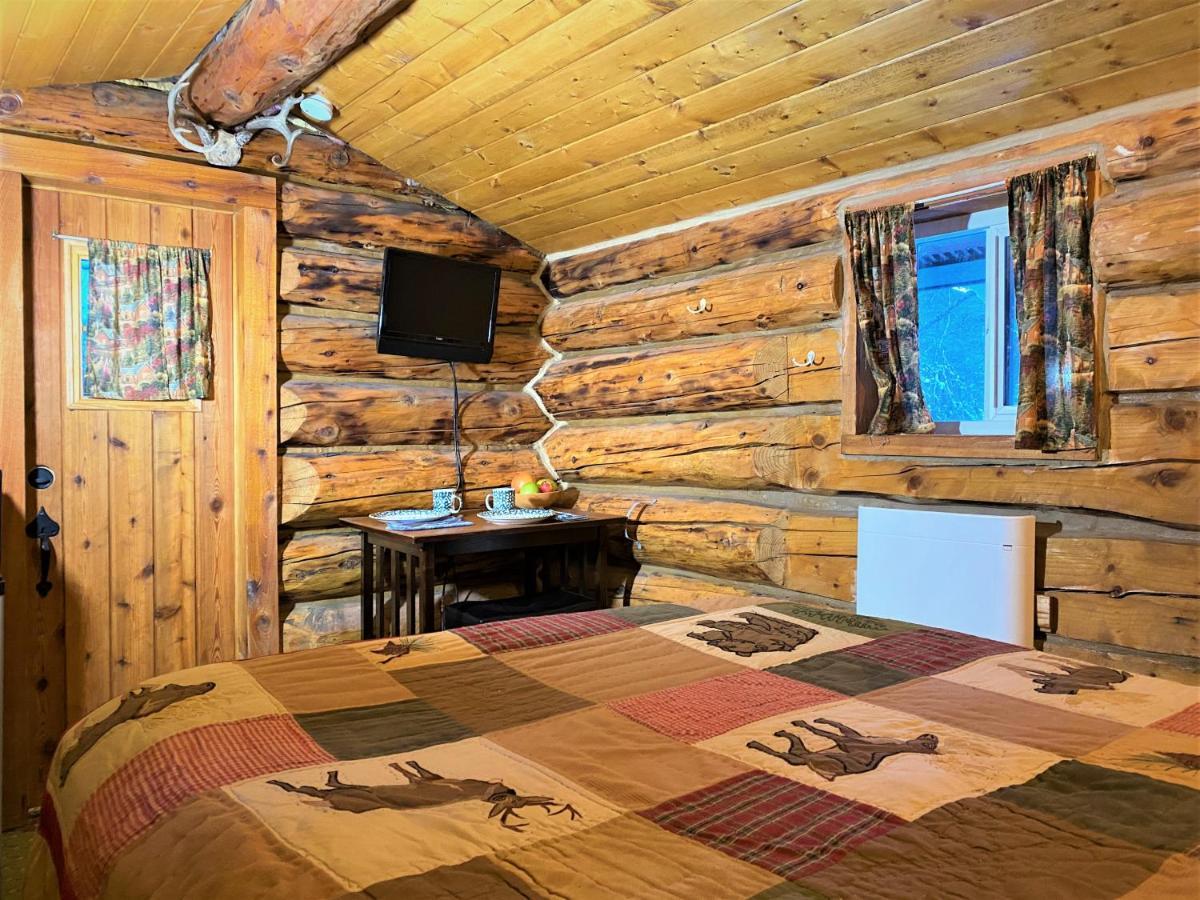 Alaska Creekside Cabins In Seward Exterior photo