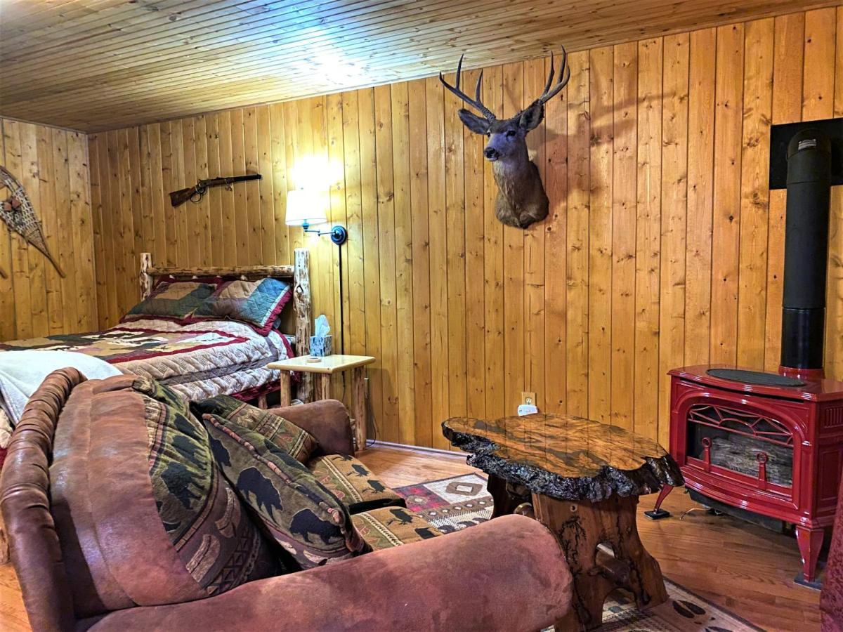 Alaska Creekside Cabins In Seward Exterior photo