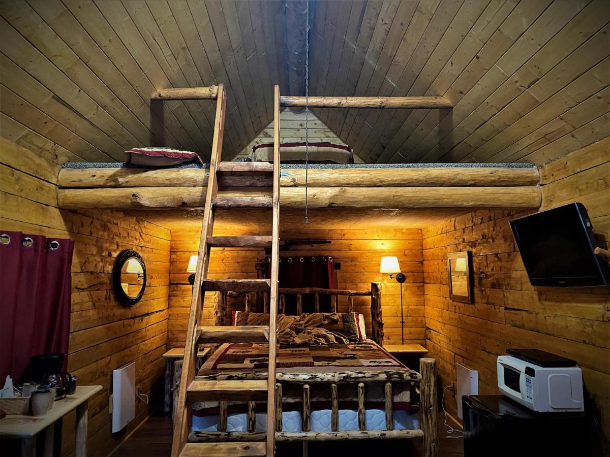 Alaska Creekside Cabins In Seward Exterior photo